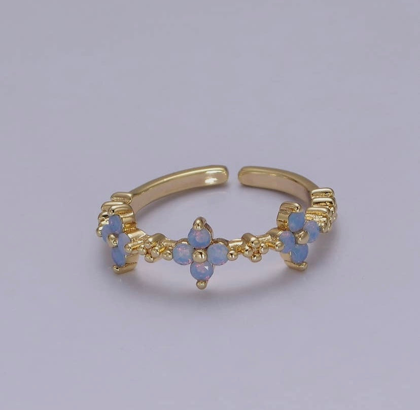 Blue Opal Flower Ornament
Gold Ring